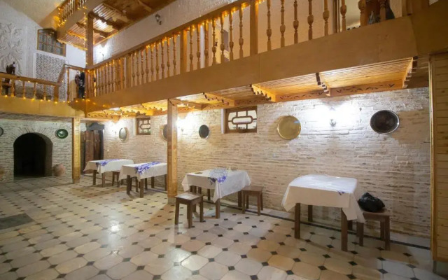 Hotel Zaringiz