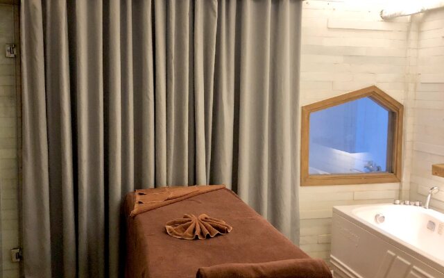 Ravatel Luxury Hotel Bac Giang