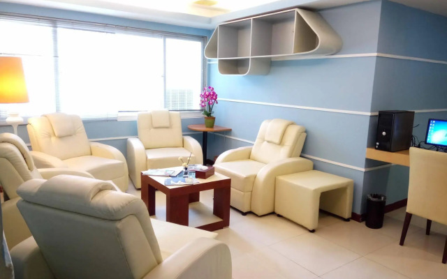 Discovery Hotel