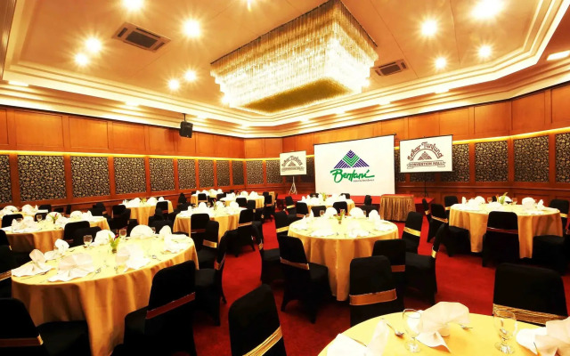 Bentani Hotel & Residence