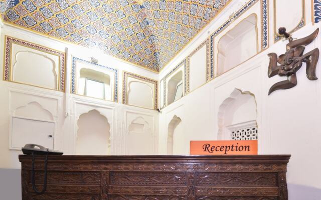 Oyo 46031 Singhasan Haveli