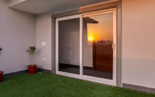 Penthouse W Jacuzzi Garden Extra Room Pets OK