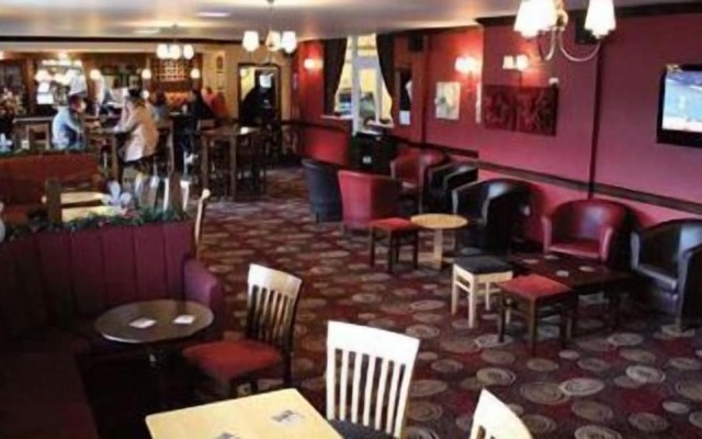 Fitzwilliam Arms Hotel