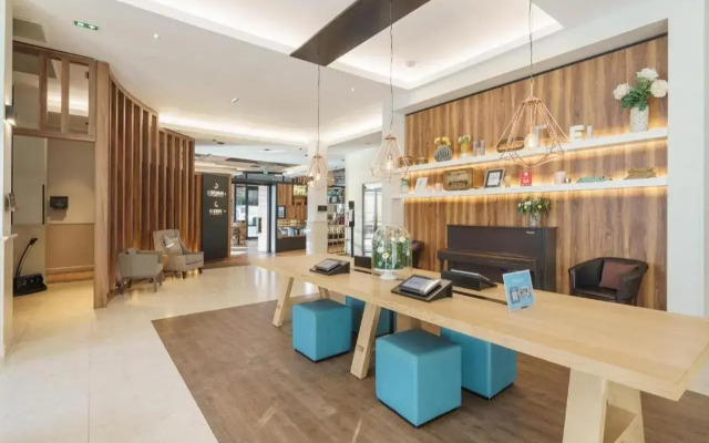 Hôtel l'Elysée Val d'Europe