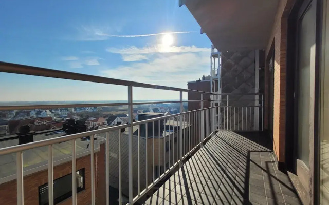 Apartment With Terrace in Middelkerke