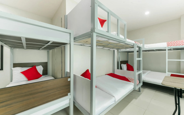 OYO 152 Sangco Condotel