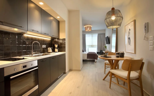 Happiness Luxury Central Apartment