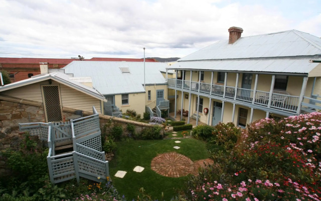 The Lodge on Elizabeth
