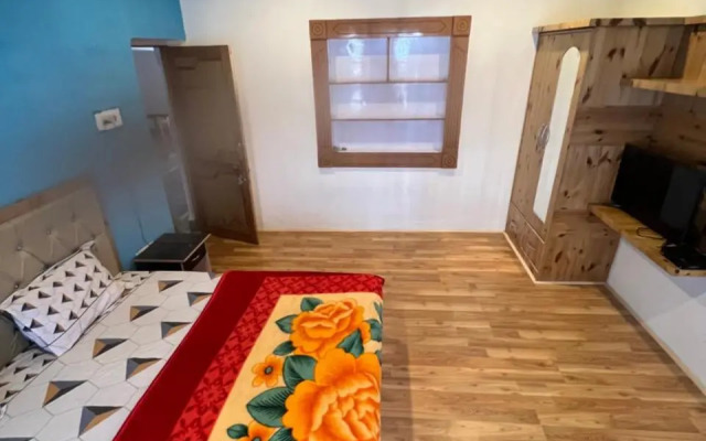 Kandalha Guest House