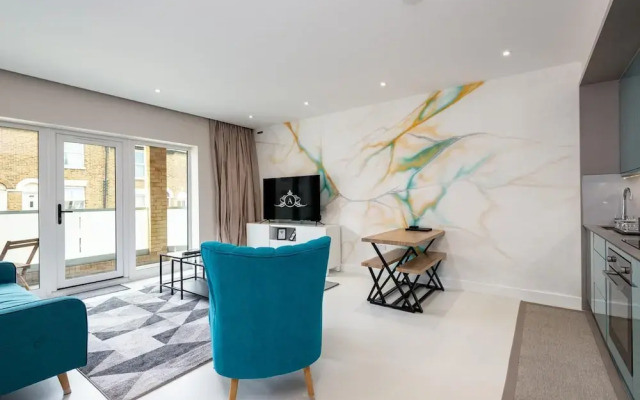 Gillingham Apartment