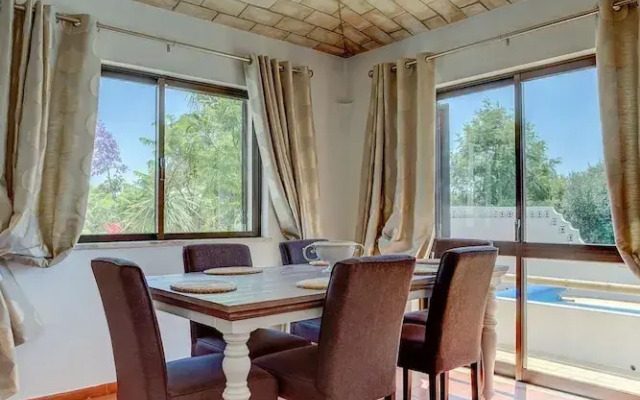 Sequana Fabulous Spacious Villa Perfect for Fami