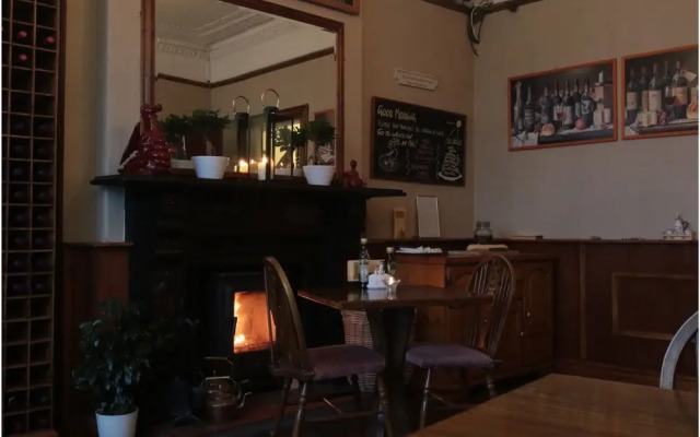 Aberthaw House Hotel