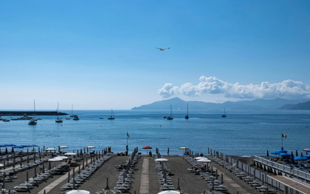 Suite Hotel Nettuno