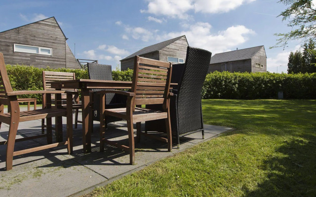 Welcoming Holiday Home in Grou Near River