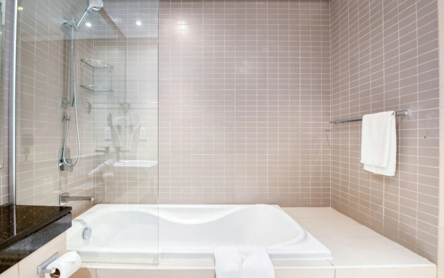 Maison Privee - Silverene Penthouse