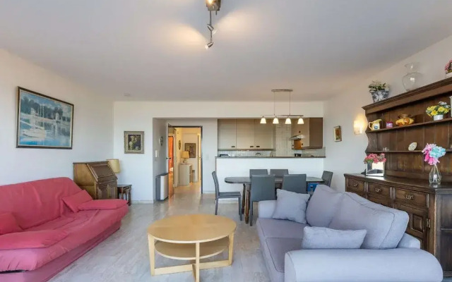 Bright Apartment on the 7th Floor