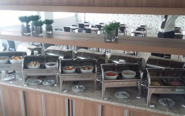 Salone Hotel
