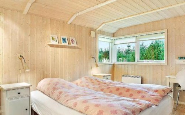 Four-Bedroom Holiday home in Løkken 10