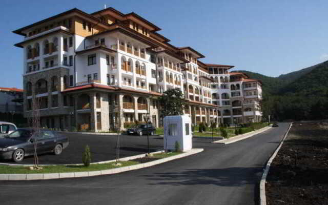Dinevi Resort - Complex Etara