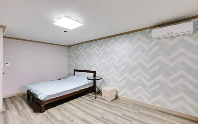 Yeosu Seongsim Pension