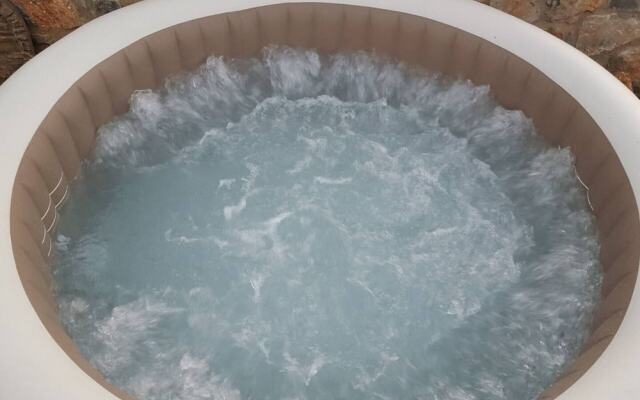 Bungalow Next TO THE Beach IN Malia