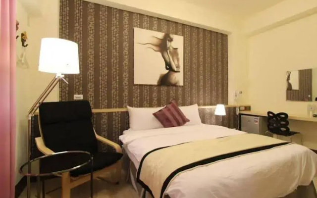 Artdeco Guest House