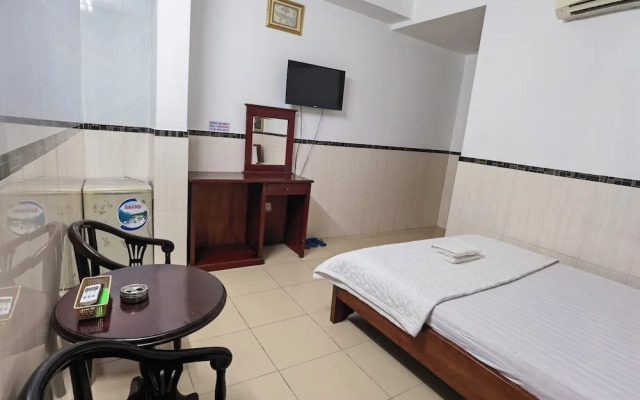Nhu Y Hotel
