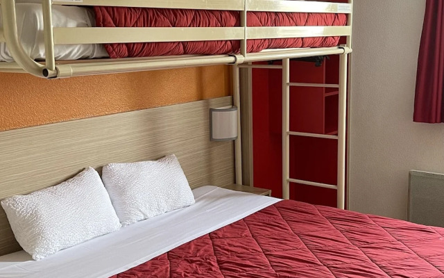 Premiere Classe Orléans Ouest - La Chapelle Saint Mesmin