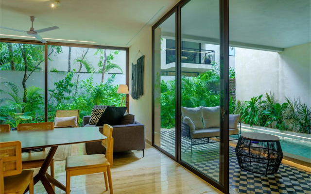 106 Beautiful Garden Apartment with Private Pool