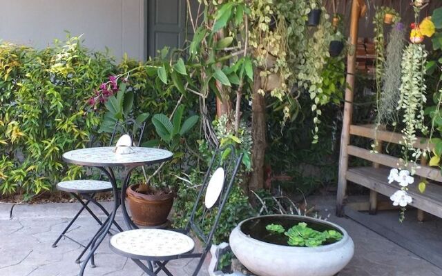 Samsha Guest House