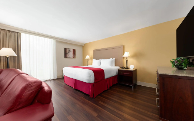 Wyndham Riverfront Little Rock