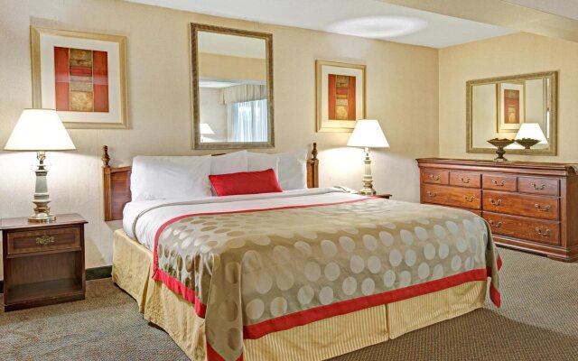 Ramada Overland Park
