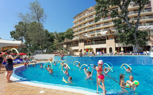 Kristal Hotel - All inclusive