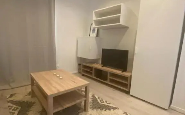 Joli studio calme et lumineux