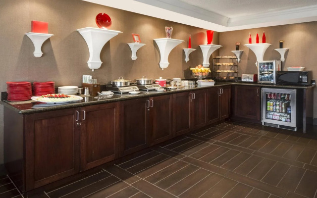 Wyndham Omaha / West Dodge