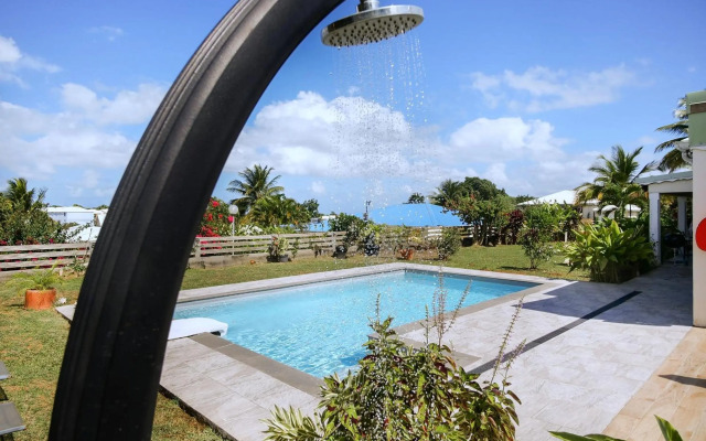 Villa Oneway avec piscine - 12 Pers