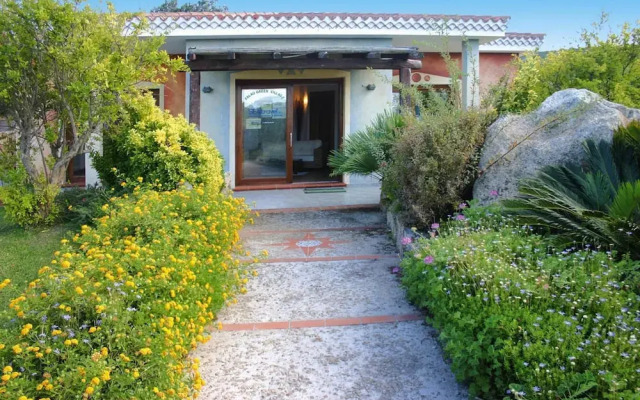Residence With Shared Pool in Palau
