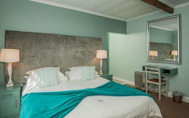 Whale Coast Lodge