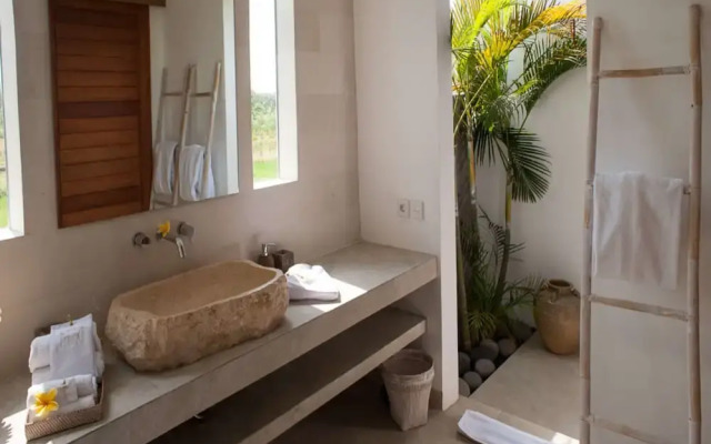 Beautiful Villa With Private Pool, Bali Villa 2073