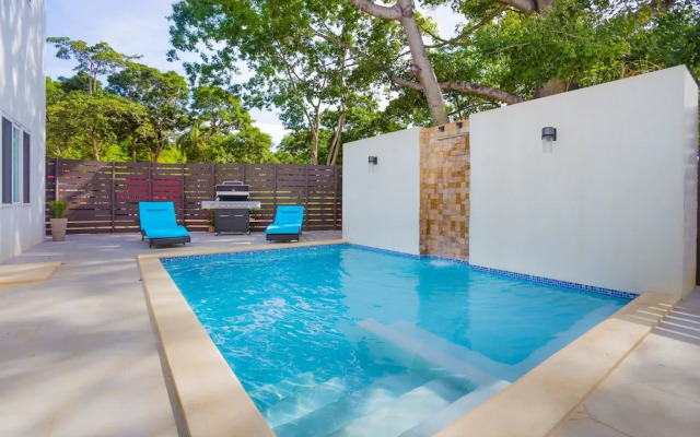 Acqua Di Mare #3 2 Bedroom Condo by RedAwning