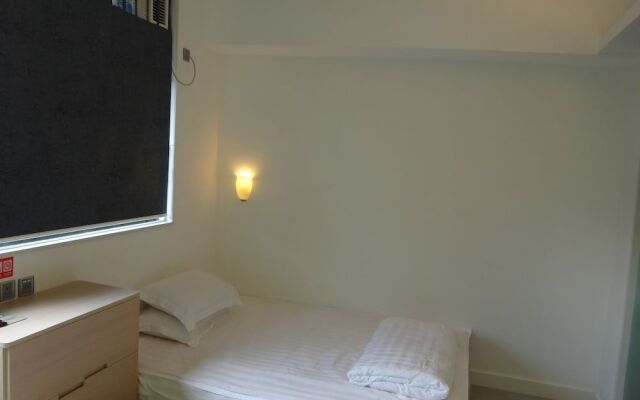 Panda's Hostel - Stylish