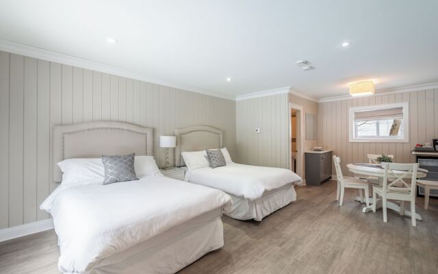 Somerset Lakeside Resort