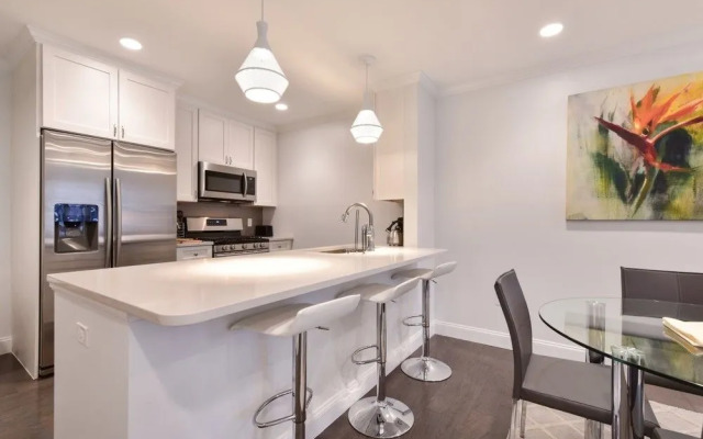 Global Luxury Suites at South Boston