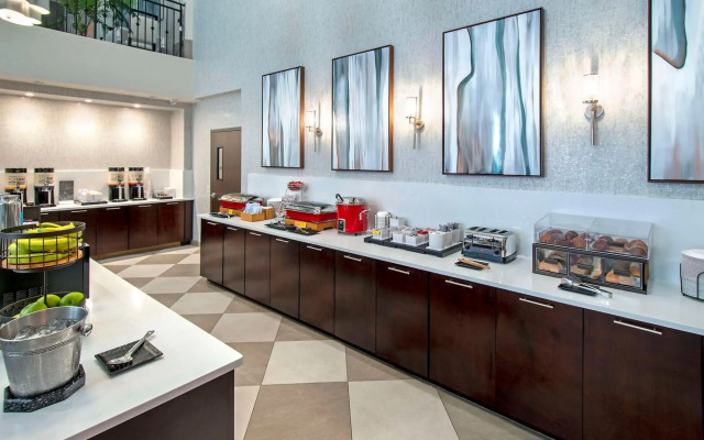 Hampton Inn & Suites Fairfield