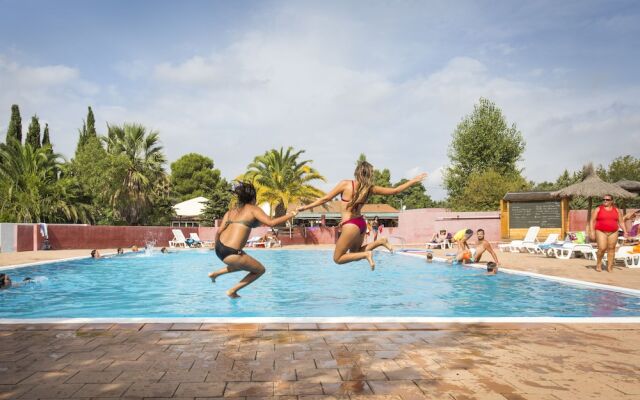 Village Les Abricotiers