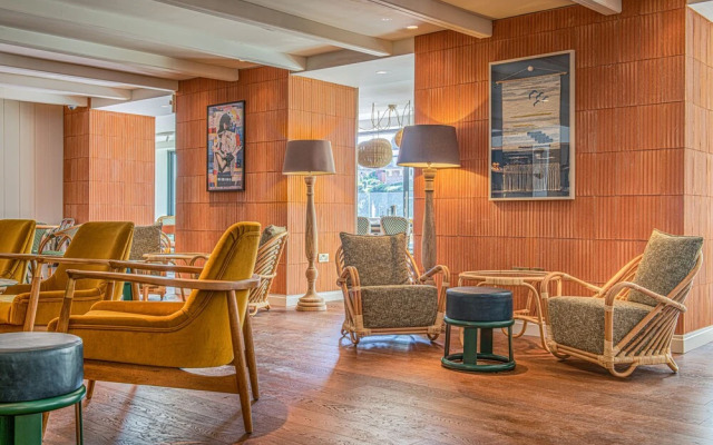Harbour Beach Club & Hotel