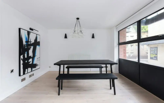 Britton Street III by Onefinestay