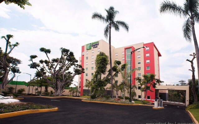 Holiday Inn Express Hotel & Suites Cuernavaca, an IHG Hotel