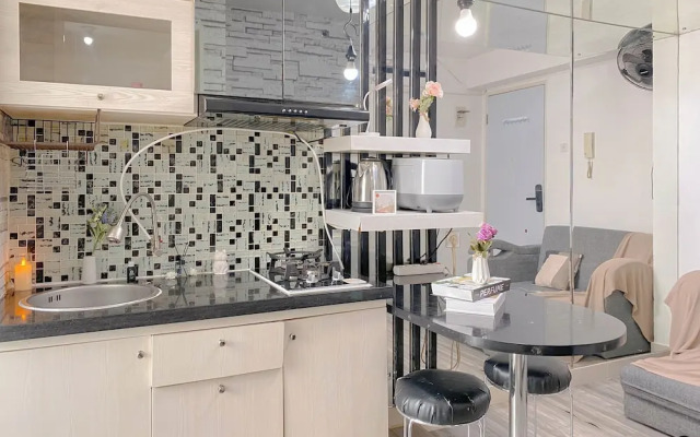 Good Choice And Homey 2Br At Bassura City Apartment