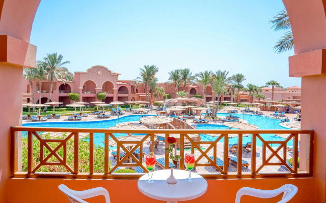 Charmillion Gardens Aquapark